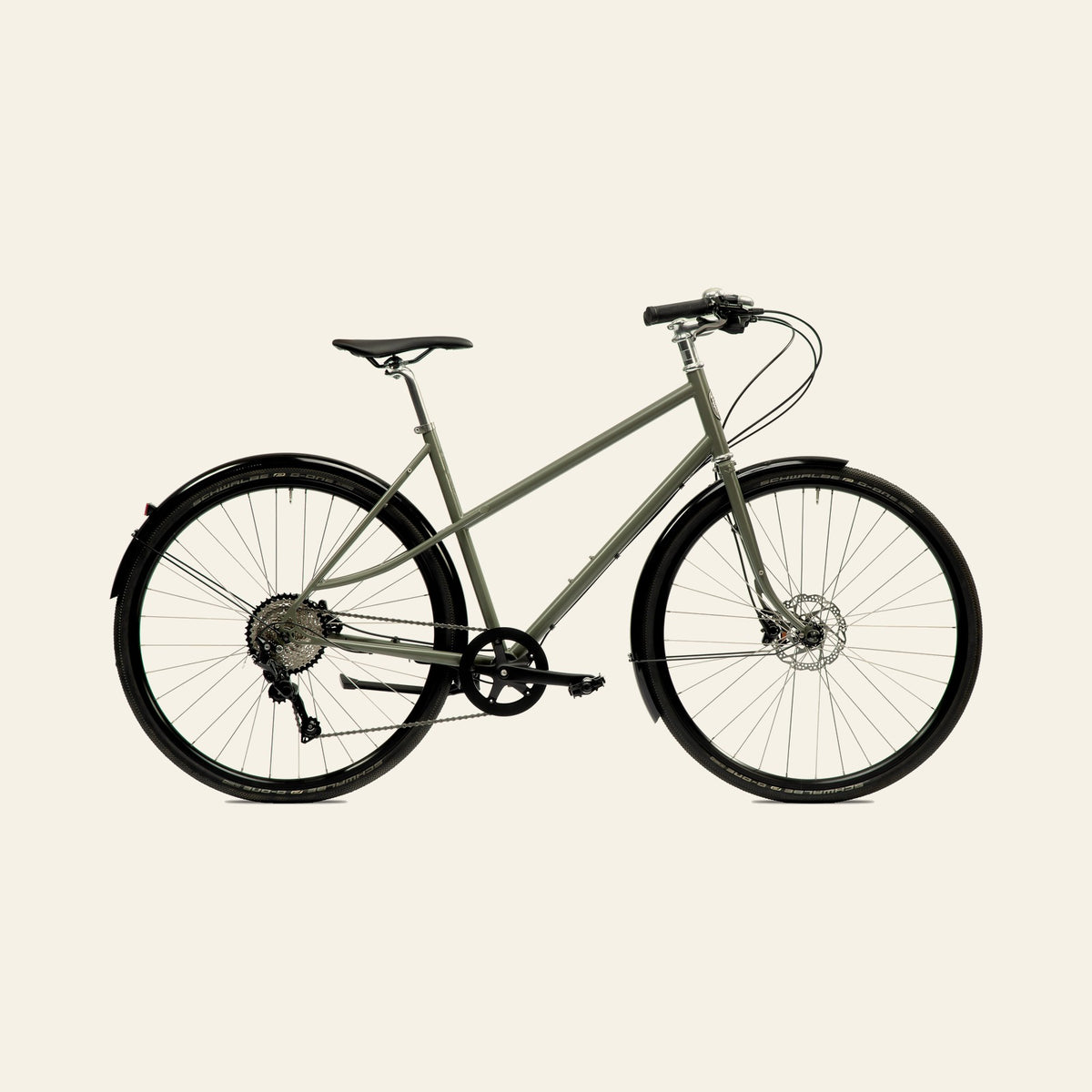 Pelago Airisto Outback i Juniper Green, set fra siden